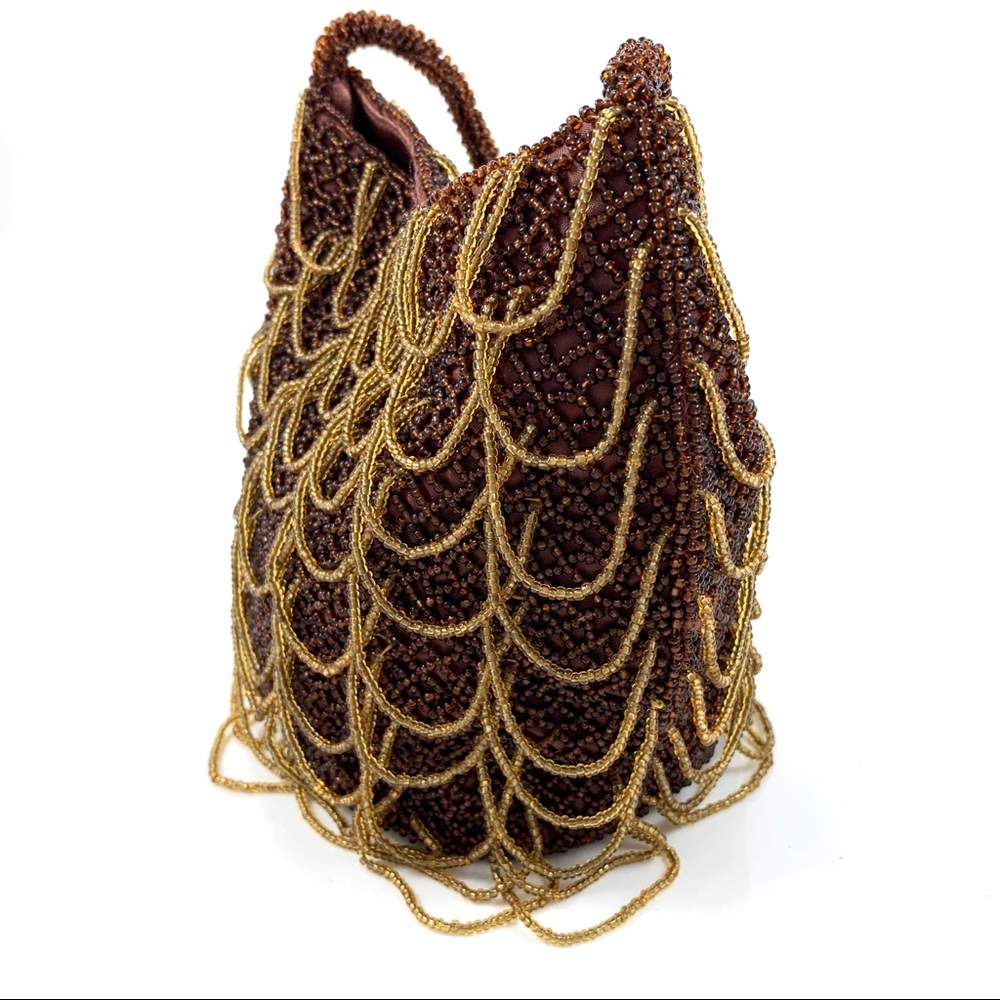 ❌SOLD❌ VTG brown and gold glass beaded scalloped mini bag - Picture 5 of 8
